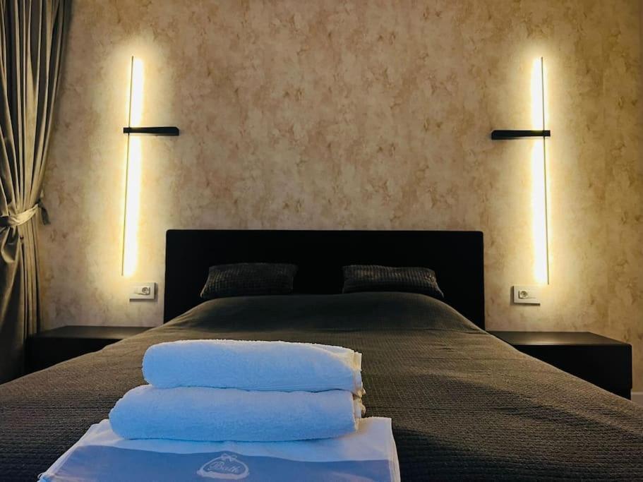 Impact Apartments Pitesti Luaran gambar