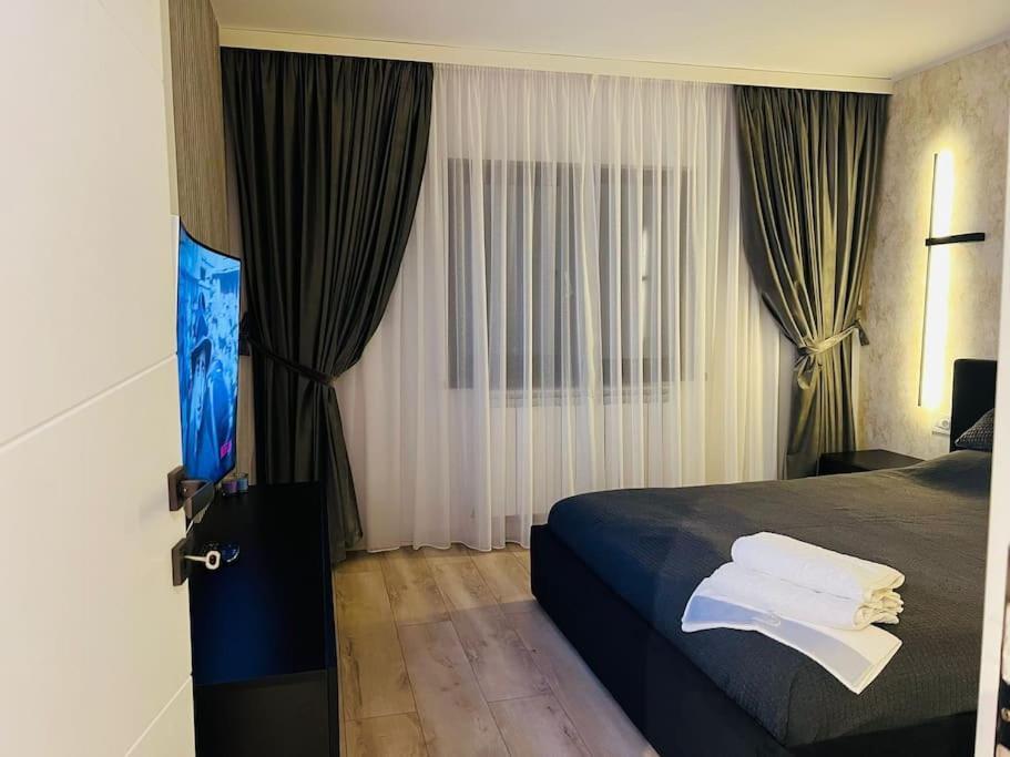 Impact Apartments Pitesti Luaran gambar